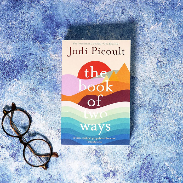 The Book of Two Ways: The stunning bestseller about life, death and missed opportunities: Jodi Picoult